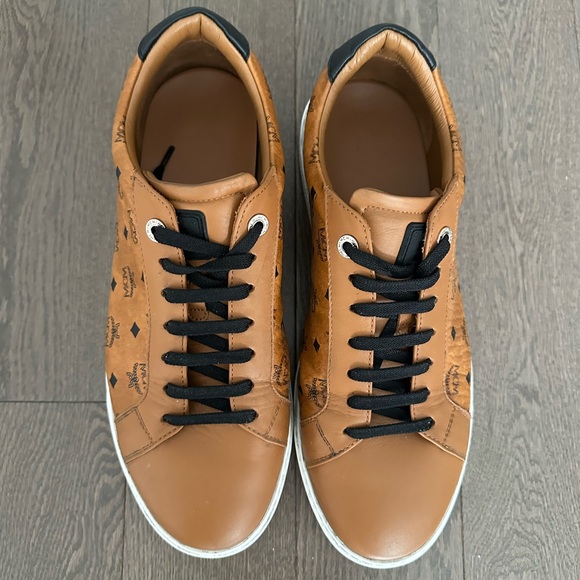 MCM men’s sneakers - Picture 2 of 4